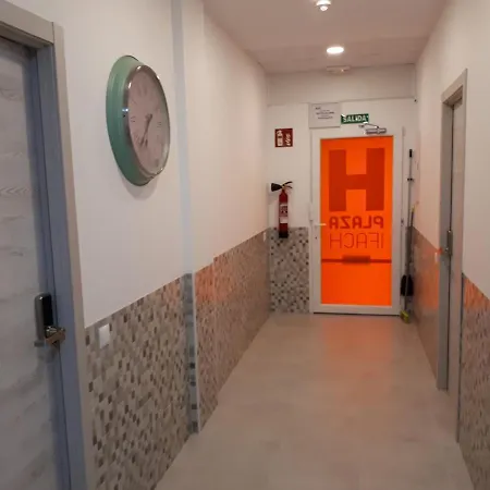 Pensión ріаza Lfach