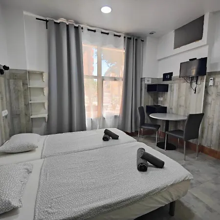 Pensión ріаza Lfach Calpe